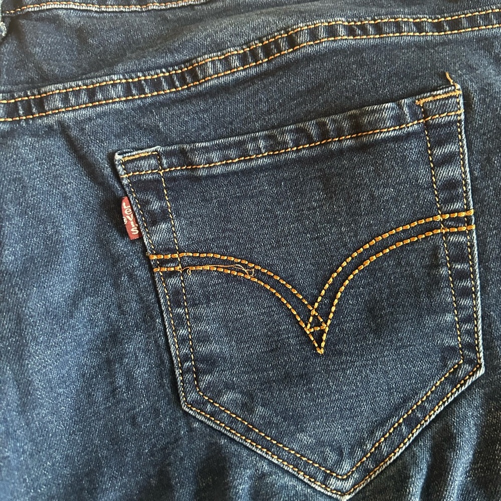 Levi’s Jeans women’s 34 Demi Curve W34/L32-Mid Rise Straight